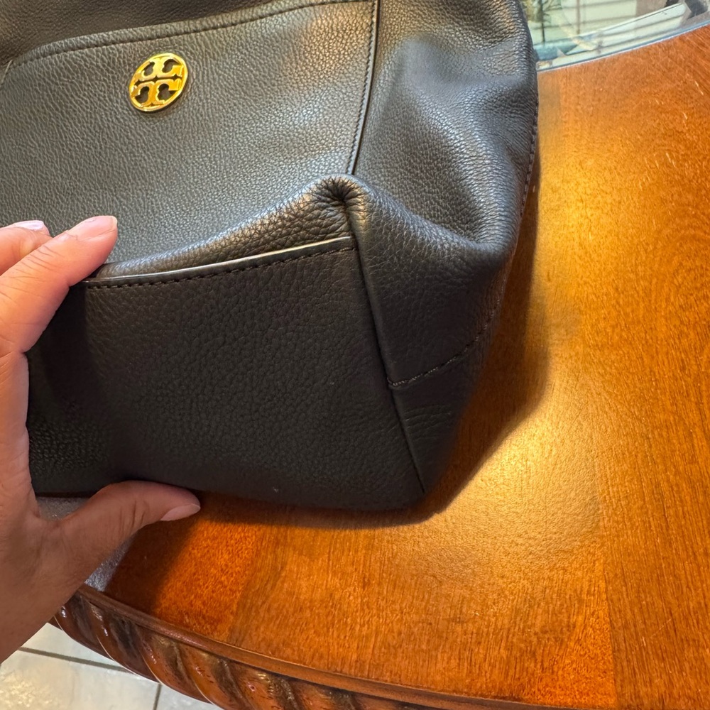 Tory Burch Black Chelsea Chain Hobo - Picture 17 of 17